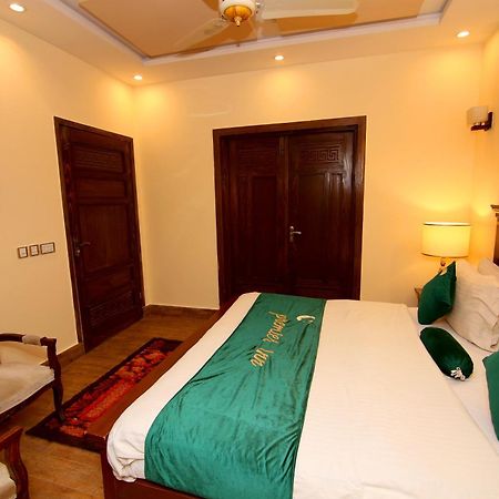 Premier Inn Johar Town Lahore Exterior foto