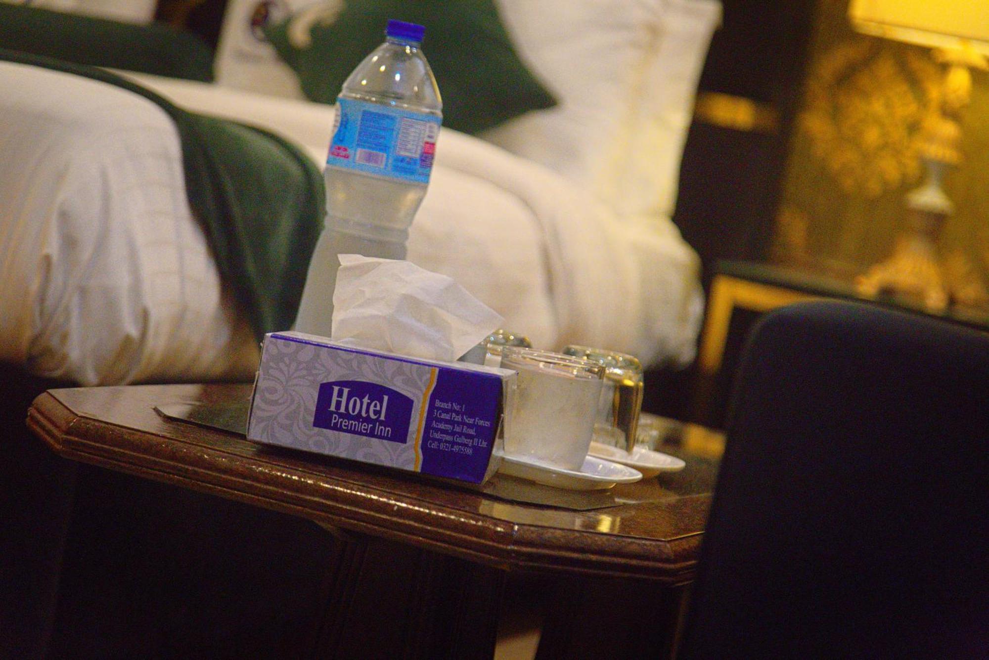 Premier Inn Johar Town Lahore Exterior foto