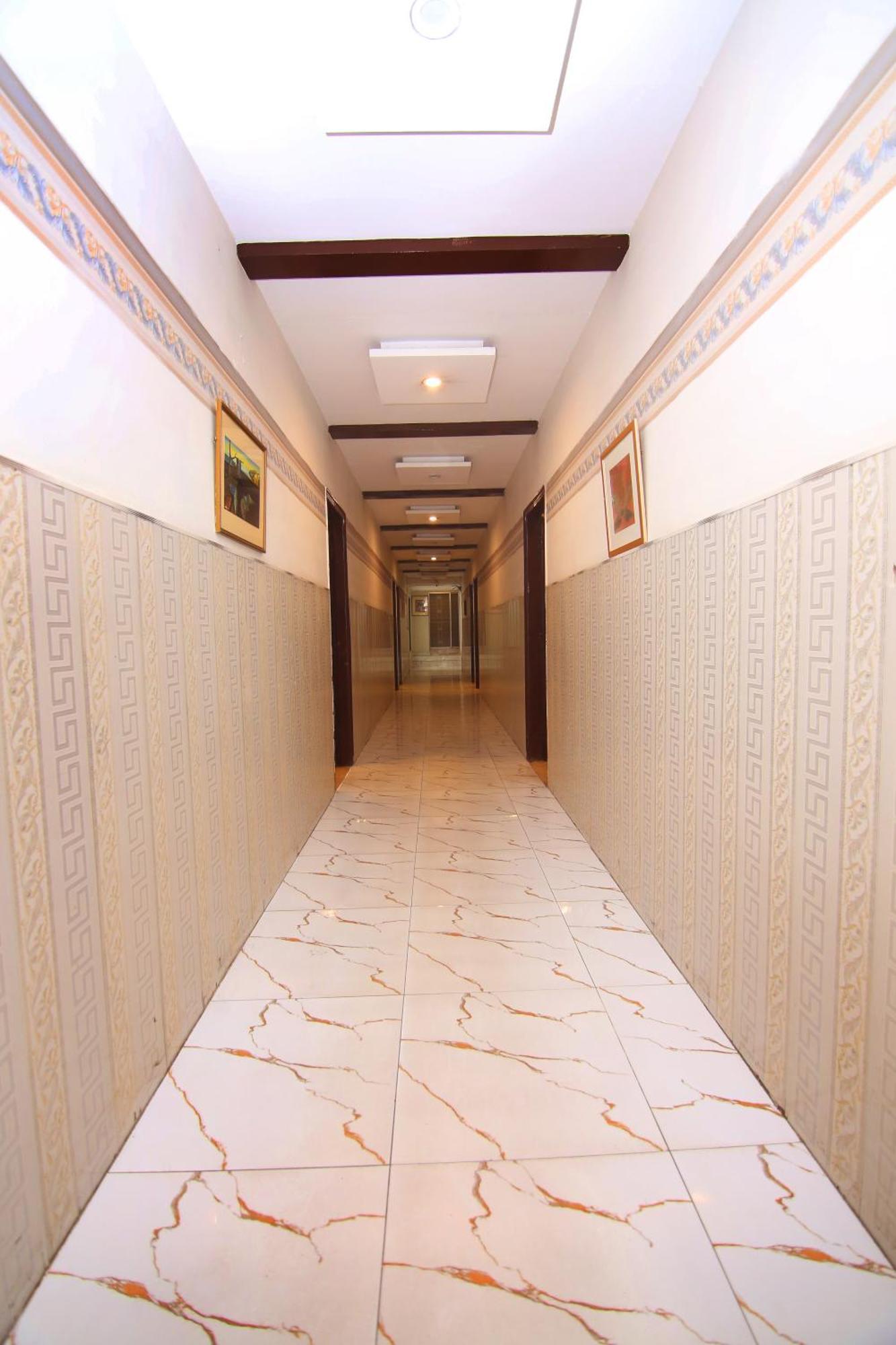 Premier Inn Johar Town Lahore Exterior foto