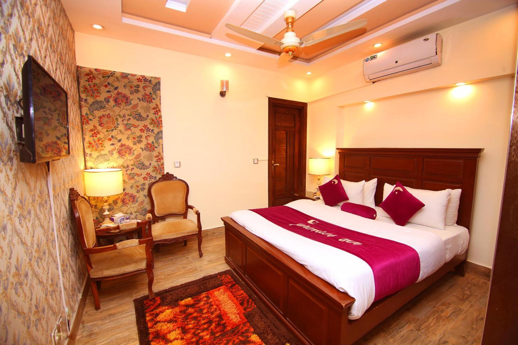 Premier Inn Johar Town Lahore Exterior foto