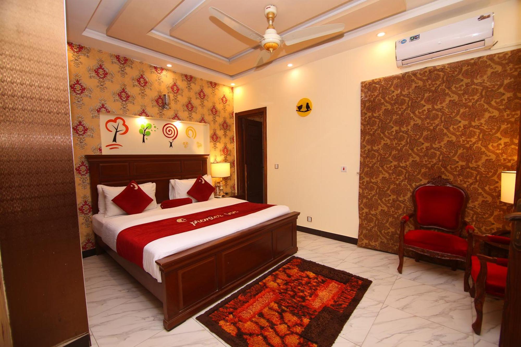 Premier Inn Johar Town Lahore Exterior foto