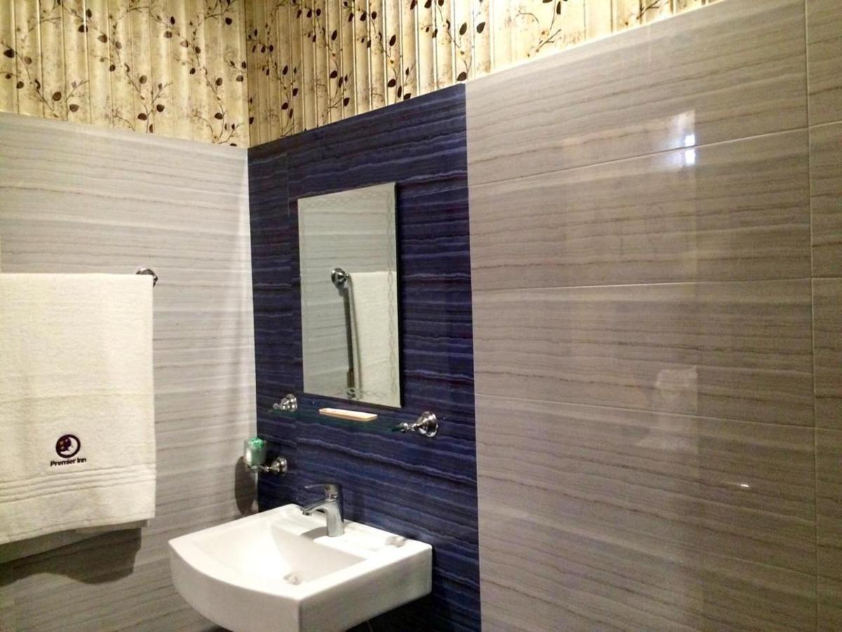 Premier Inn Johar Town Lahore Exterior foto